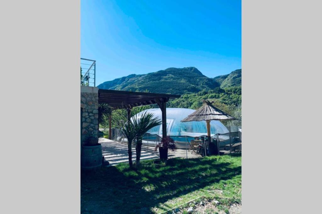 2P Au Coeur Des Montagnes Avec Piscine Chauffee Apartment Puget-Theniers Luaran gambar
